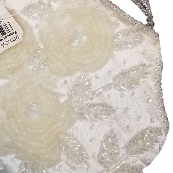 Macy's Women's Ivory Vintage Style Floral Snap Button Beaded Purse Small NWT - Picture 6 of 7